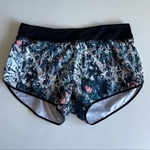 Colosseum Multicolor Lined Shorts Size L